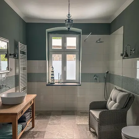 Lägenhet Hinter'm Landliebe Luxurioeser Wintergarten Kacheloefen