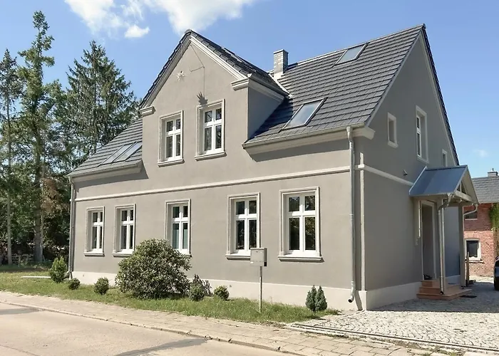 Hinter'm Landliebe Luxurioeser Wintergarten Kacheloefen *