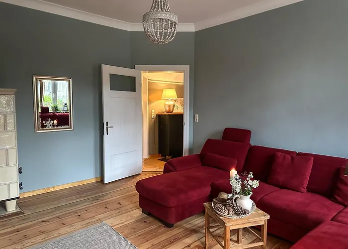 Hinter'm Landliebe Luxurioeser Wintergarten Kacheloefen *