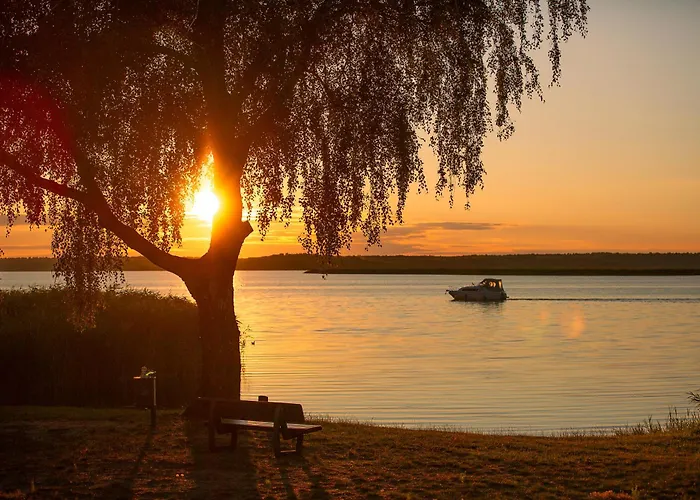 Hinter'm Landliebe Luxurioeser Wintergarten Kacheloefen דירה